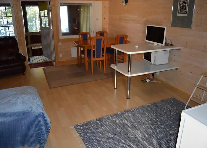 Vuosnaisten Meriasema منتزه العطل