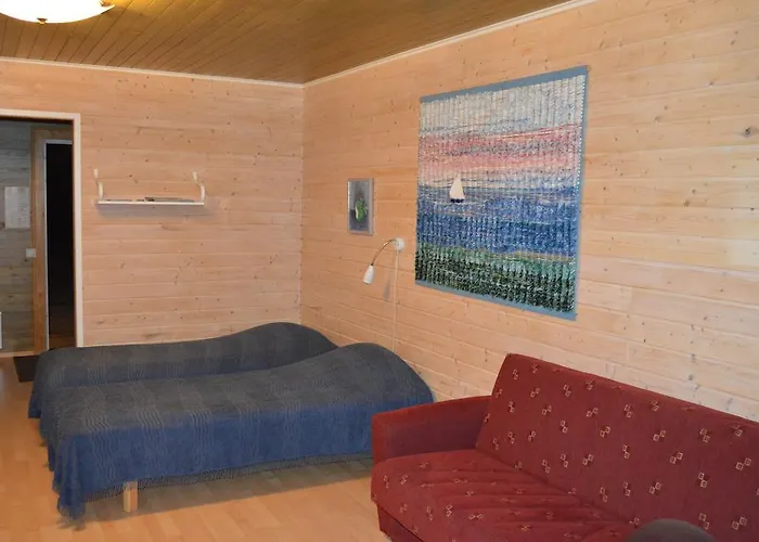 Vuosnaisten Meriasema كوستافي