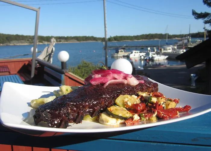 Vuosnaisten Meriasema Gustavs